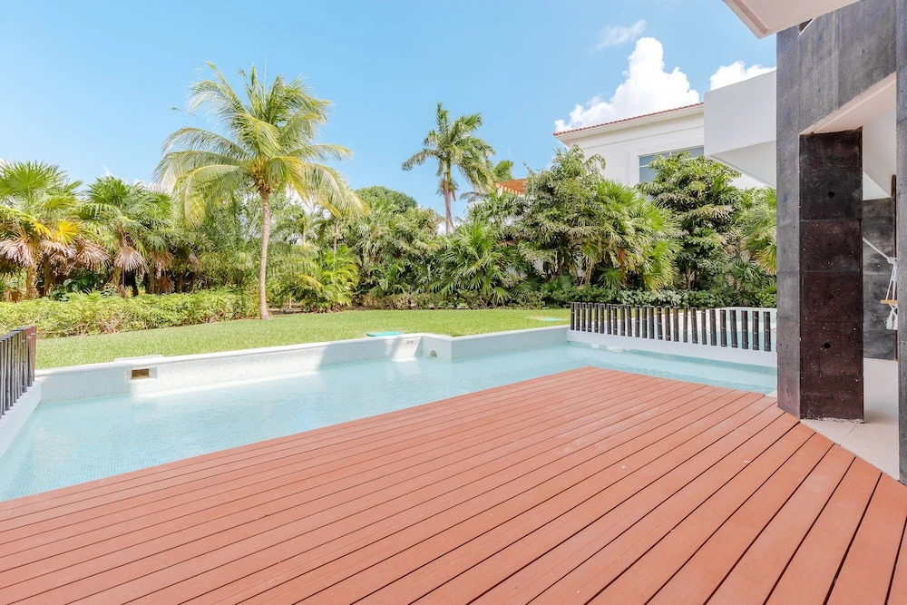 Mareazul Beach Front Resort Condos at Playa del Carmen