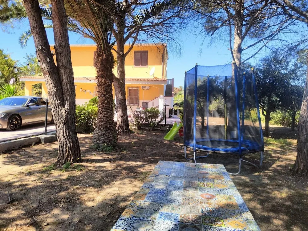 Villa Immersed in Relaxation 500 Metres From the Sea