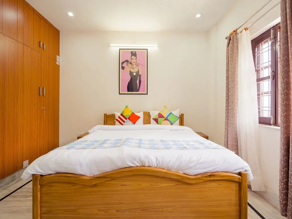 OYO 14074 Home Serene 2BHK Barlowganj