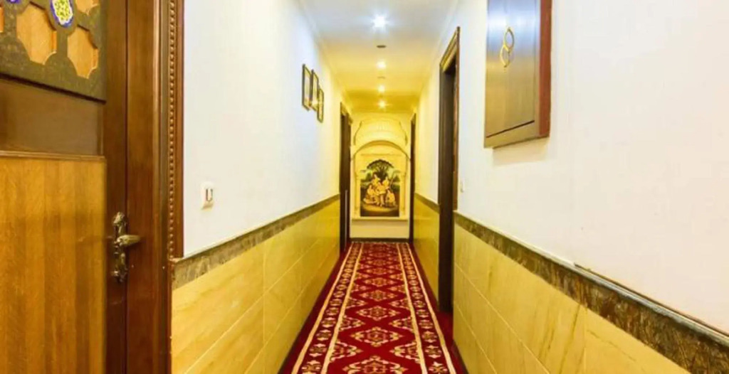 Nahargarh Haveli-Near Train station Metro