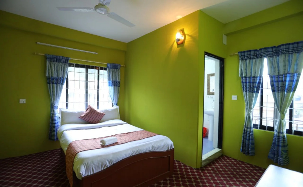 Hotel Blue Magnet