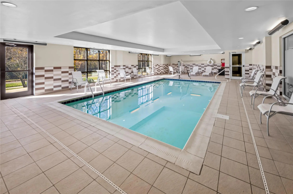 Hampton Inn and Suites Camp Springs
