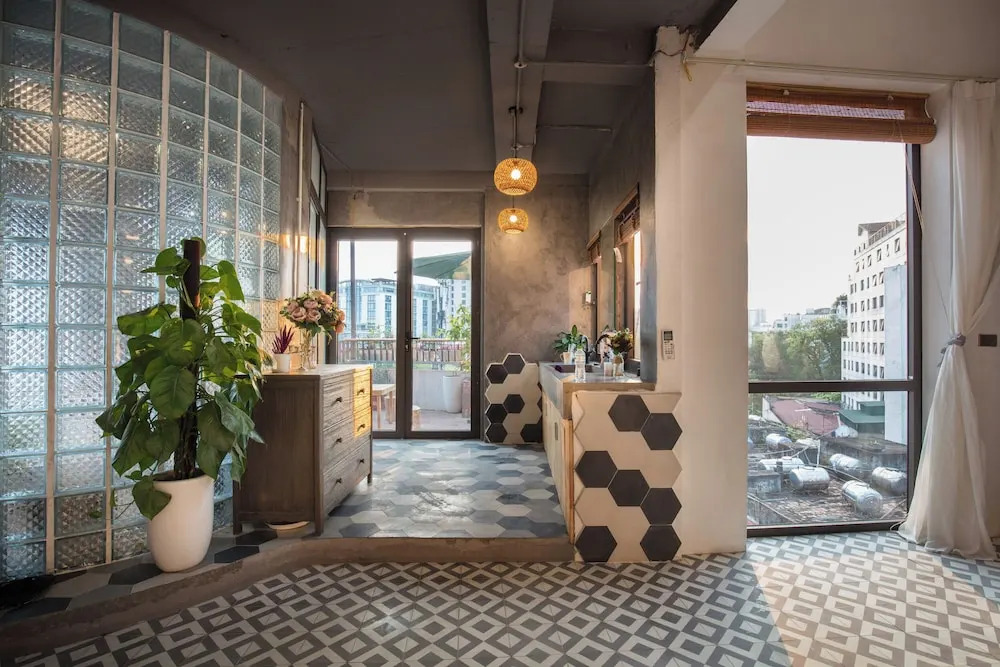 SaziHome Le Thanh Tong Hanoi