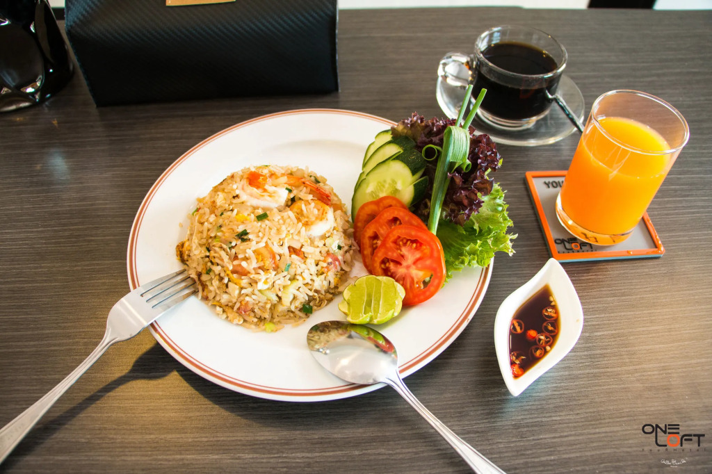 OneLoft Hotel