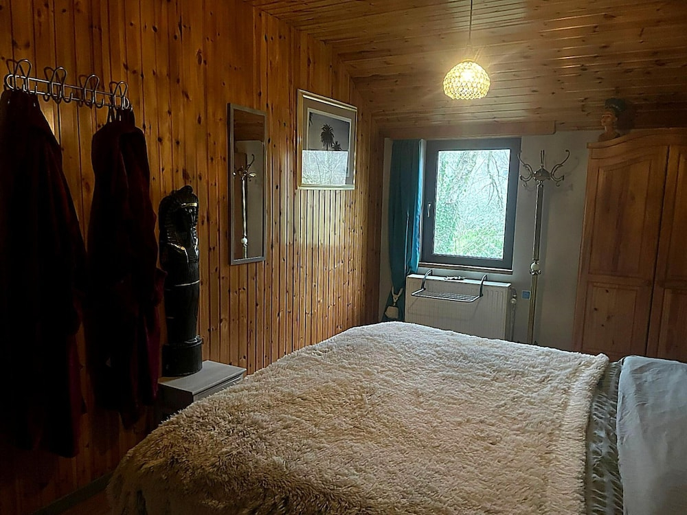 Dog-friendly House With Sauna, Bubble Bath