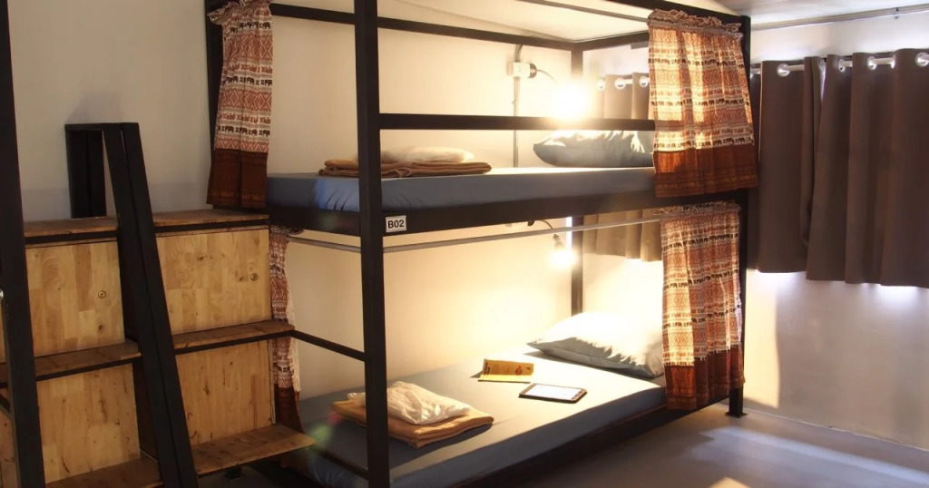 D-hub Hostel