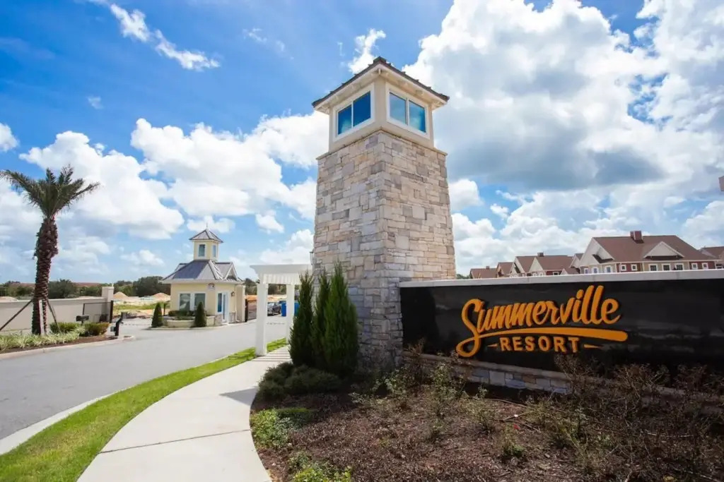 5 Bedrooms/ 5 Bathrooms Summerville Resort (7569 S, Kissimmee, US