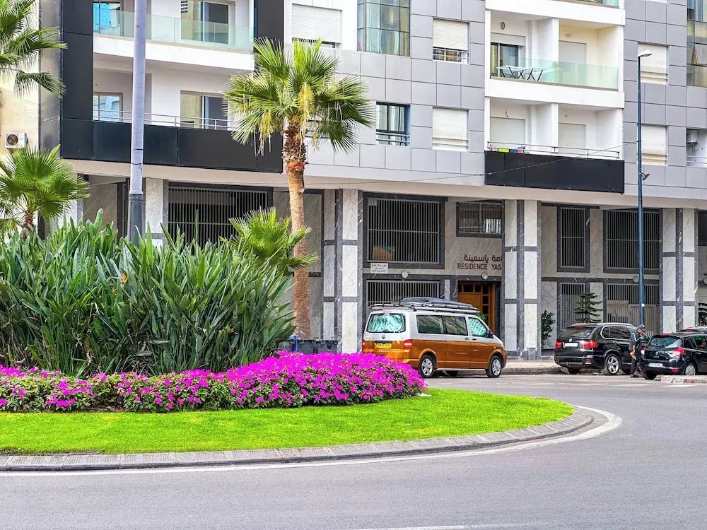 Luxoria home - 2 min to corniche
