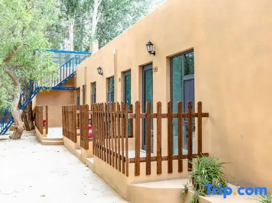 Wushe・PlaDunhuang Wushe Homestay(Dunhuang Mingsha Mountain and Crescent Moon Spring)