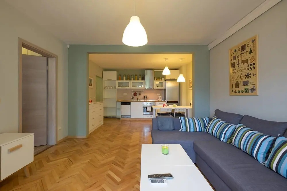 Fm Premium 1 Bdr Apartment Funky Design