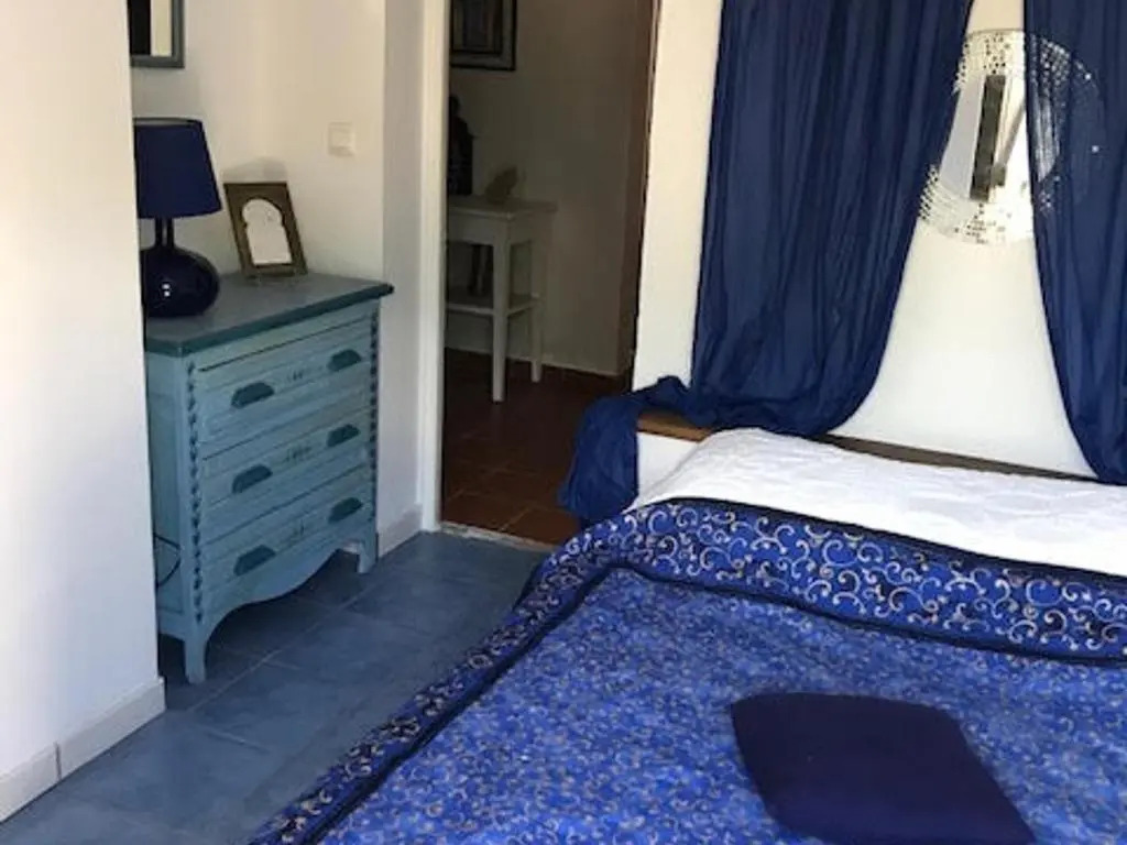 Villa F4 Méditerranéenne avec Accès Direct Crique et Parking - FR-1-309-293