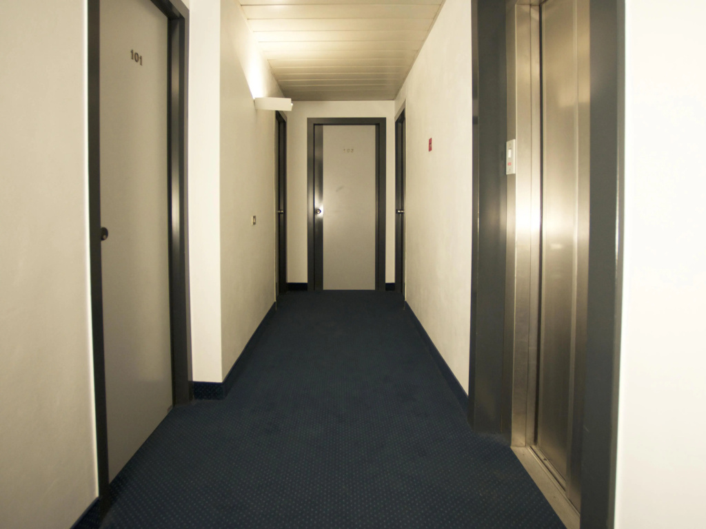 Club Hotel