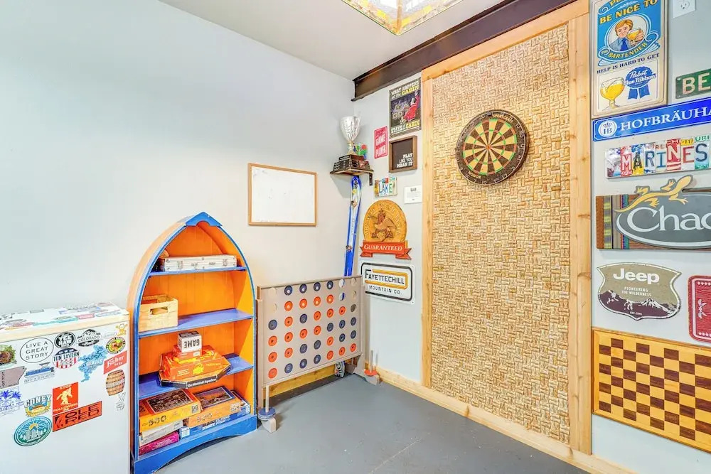 Private Shore Access & Games: Lakefront Getaway