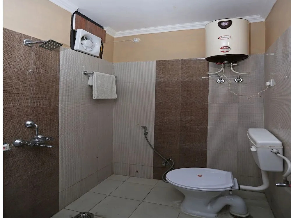 OYO 10216 Hotel UK Retreat
