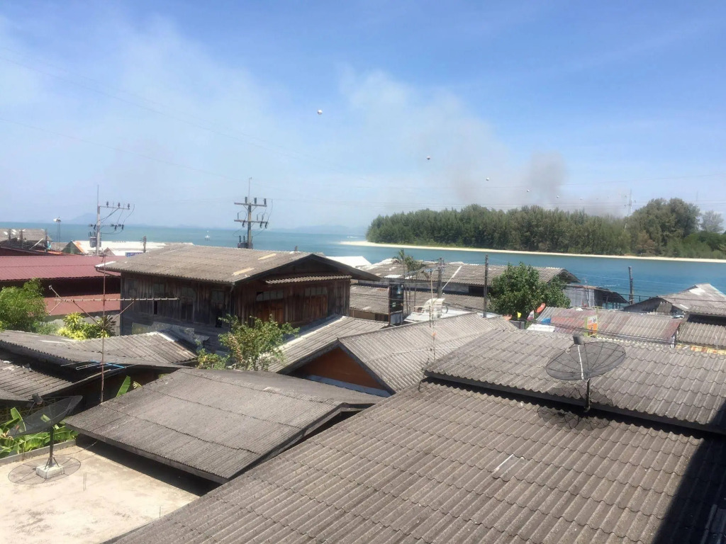 Jetty Place