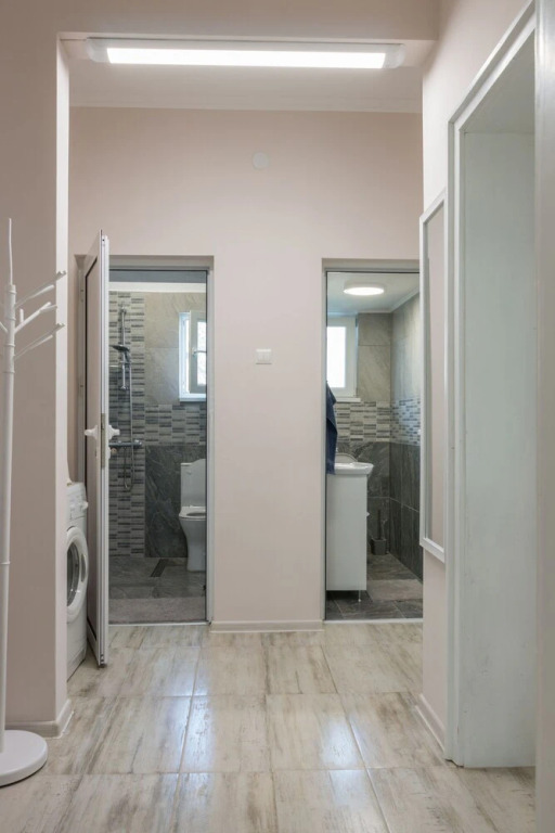 FM Deluxe 2-BDR Apartment - Bright and Cozy