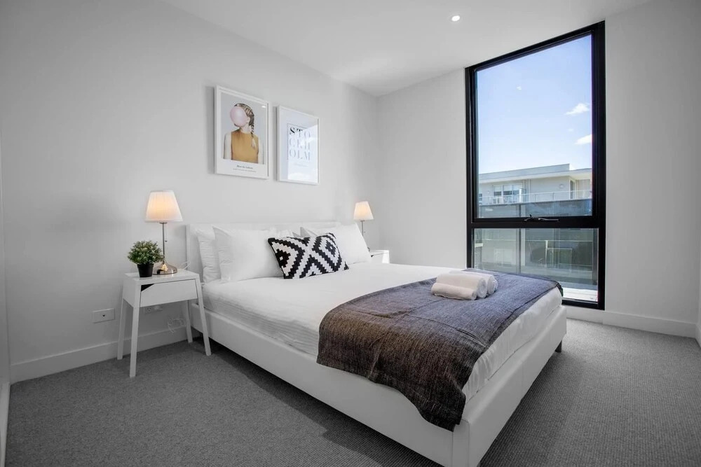61*Boutique one-bedroom*Boxhill Central*Mall