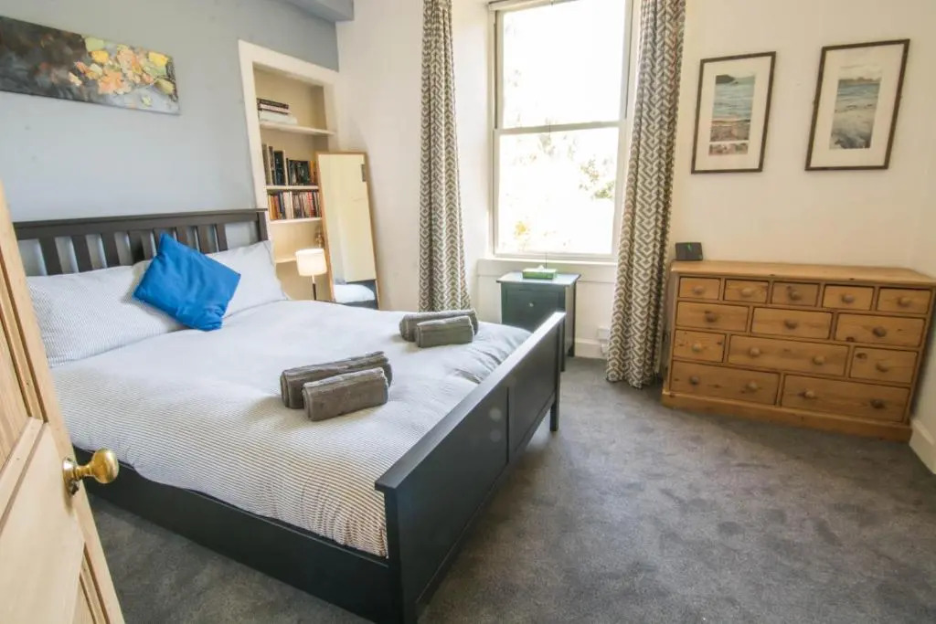 426 Homely 1 Bedroom Apartment in Leith