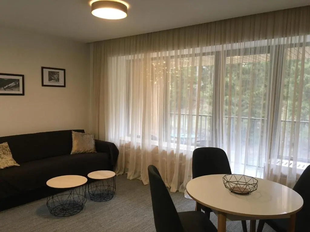 Apartment Kokhta-Mitarbi B3