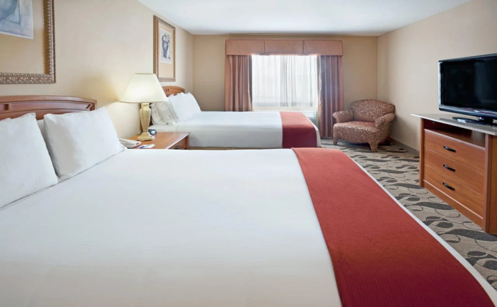 Holiday Inn Express Hotel & Suites Elgin by IHG