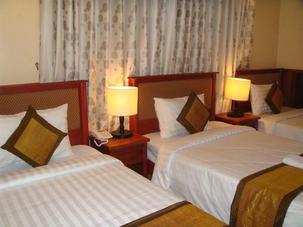 Skyway Hotel