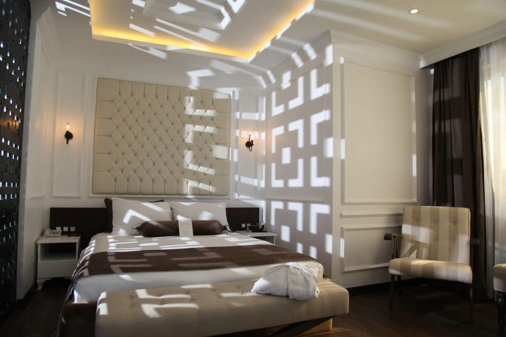 North Point Hotel
