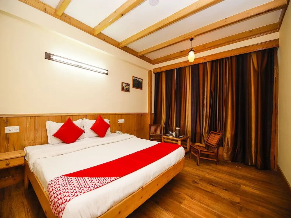 Hotel Red Heena