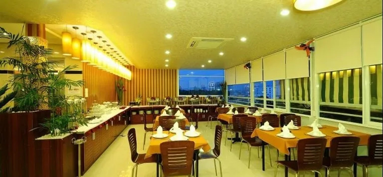 May Flower Hotel