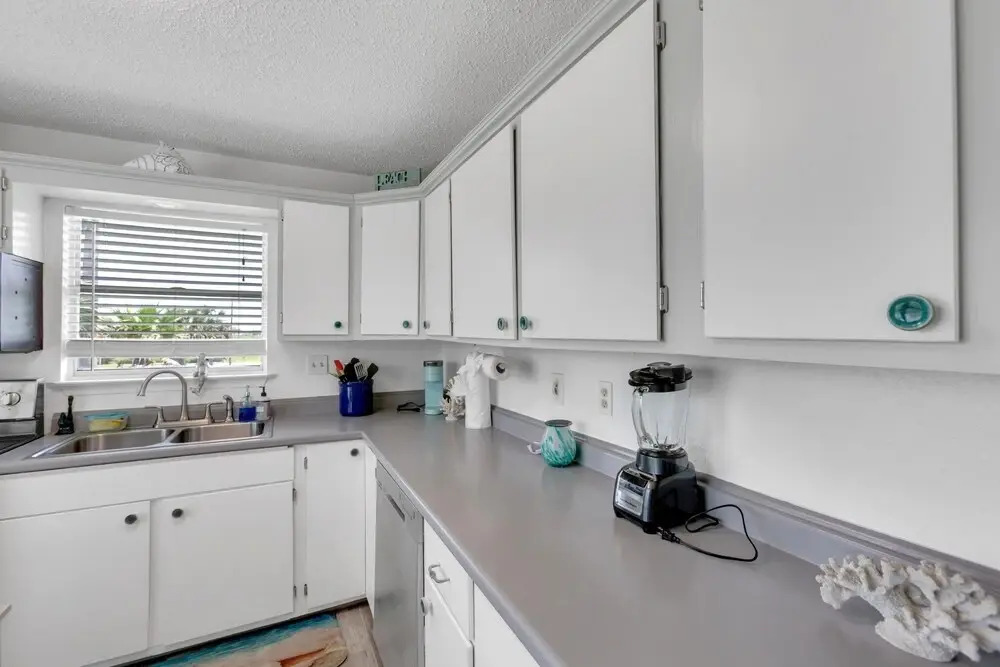 Endless Summer In Sunny Beach 3 Bedroom Home by Redawning