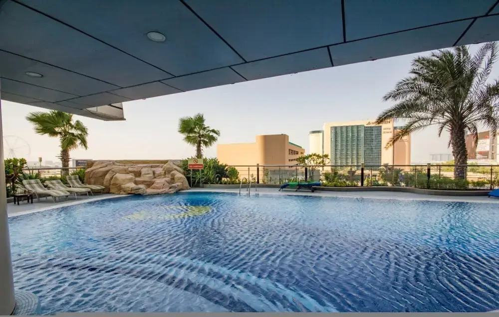 Luxury at Ocean Heights Views Dubai Marina 4 Beds Sleeps 8