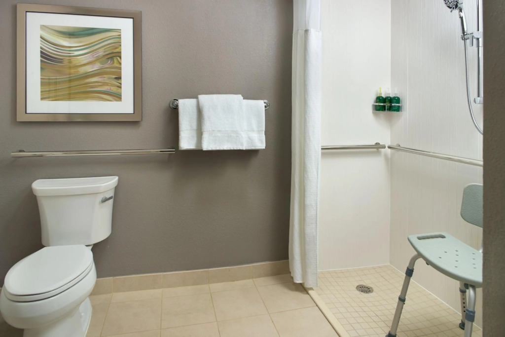 Courtyard by Marriott Nashville Airport
