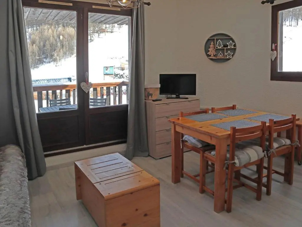 Appartement Les Orres, 1 pièce, 4 personnes - FR-1-322-323