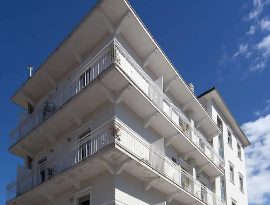 Residence Due