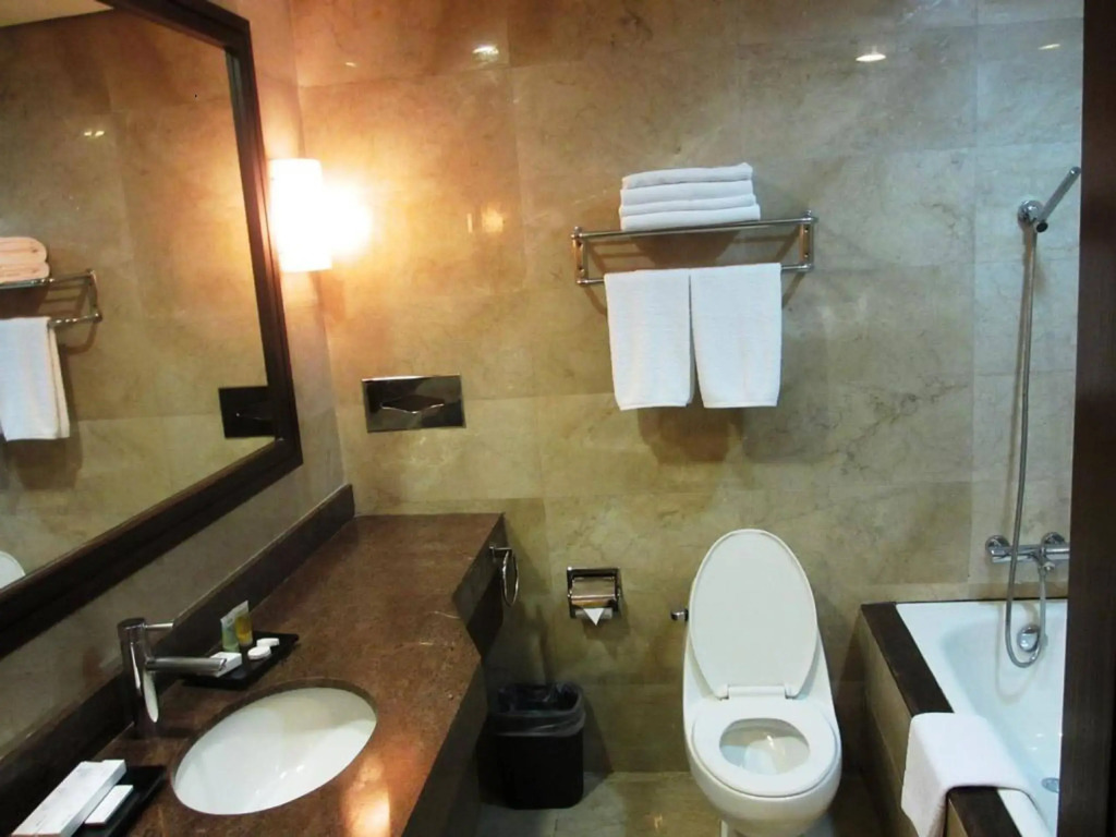 Crown Regency Hotel Makati