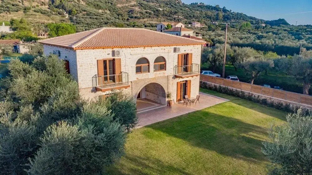 Green Stone Villa