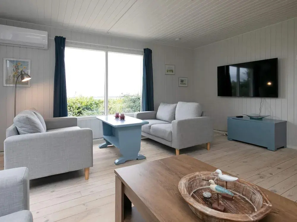 6 Person Holiday Home in Thyholm