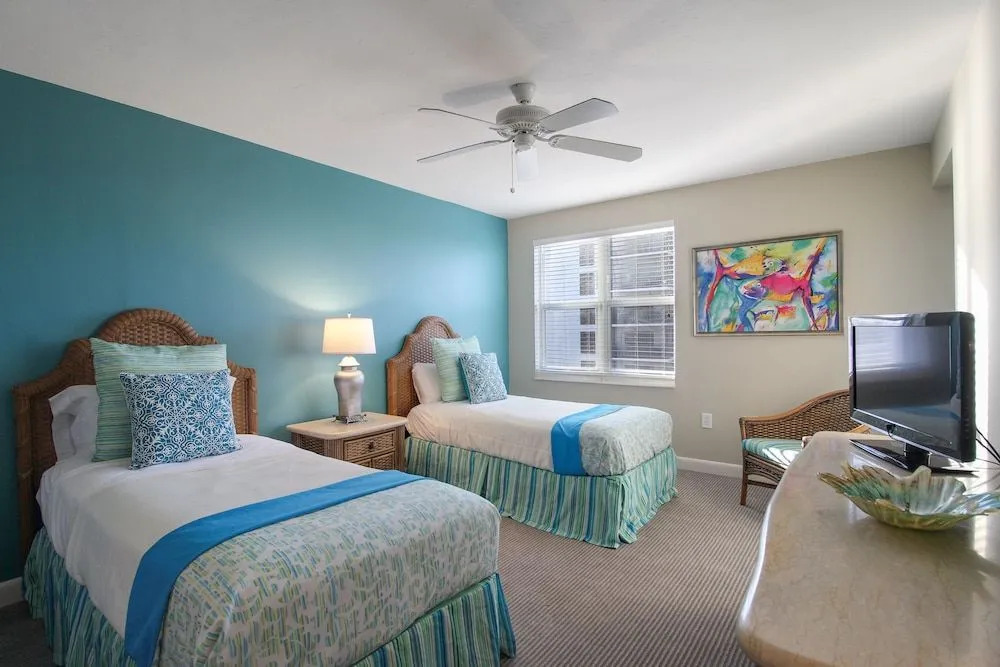 6620 Estero Blvd 1002 Condo 3 Bedrooms 2 Bathrooms Condo