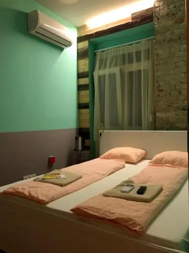 UpArtments Guesthouse