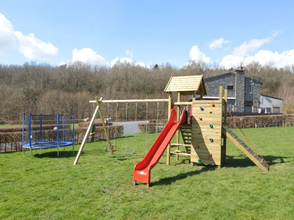 Comfortable Cottage in the Heart of a Beautiful Natural Area with Private Ponds