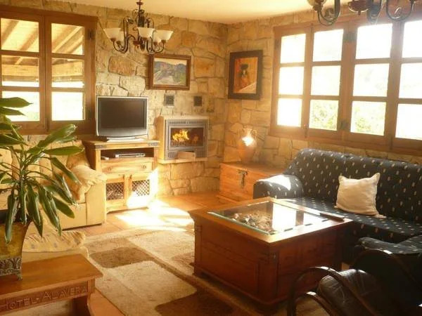 Hotel Rural Alavera