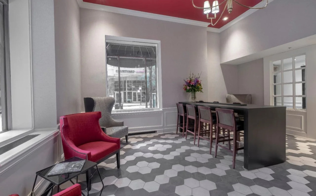 Hotel Saint Clair - Magnificent Mile