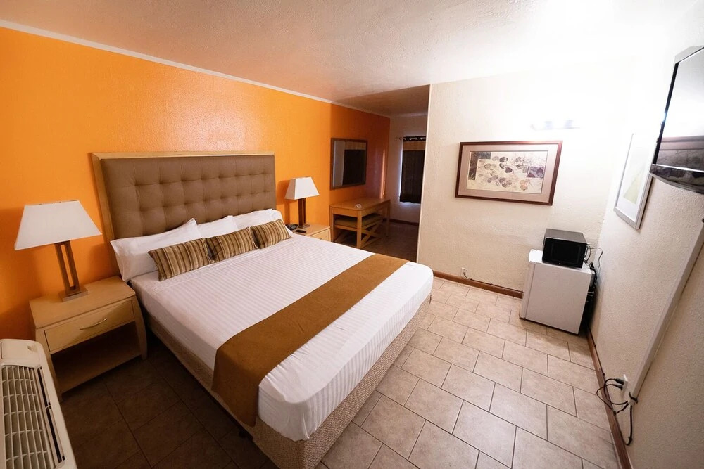 Stockton Travelers Motel