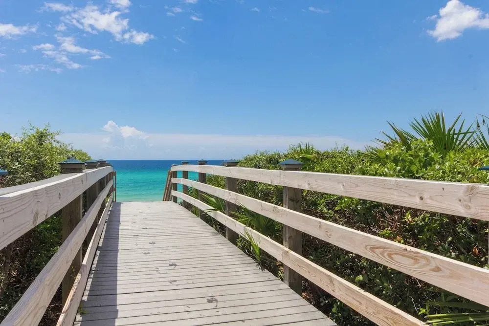 Searenity Awaits: 2-bd, 2-ba Coastal Escape! Perfect for 5! Pet Friendly!
