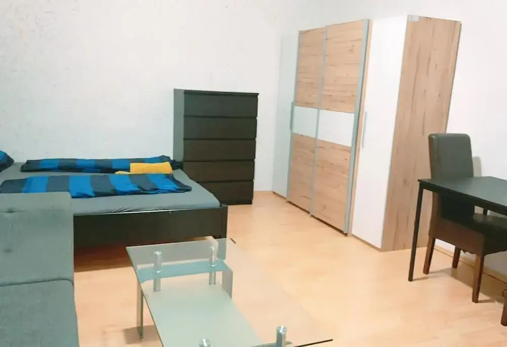 Bright Vienna 1BR Apartment Near Danube