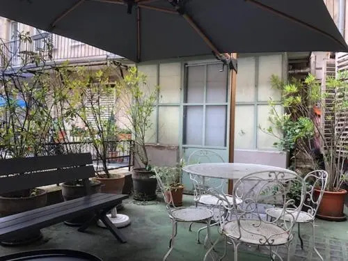 Les Serruriers - Appartement Spacieux avec Terrasse & Parking