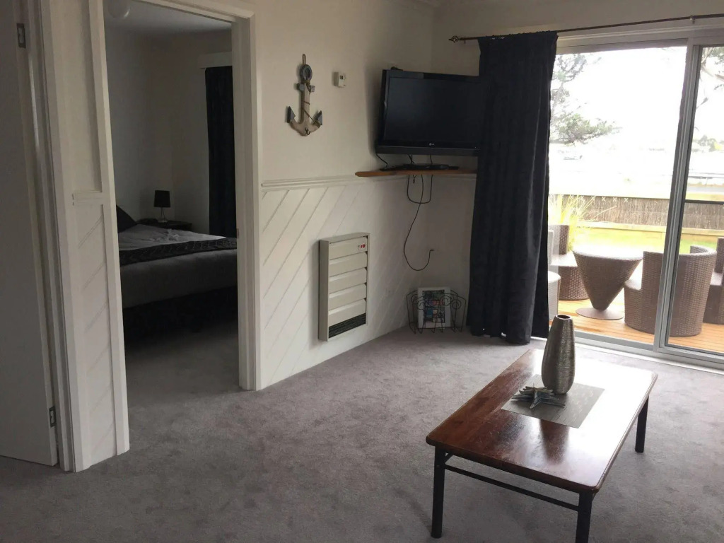 Georges Bay Apartments