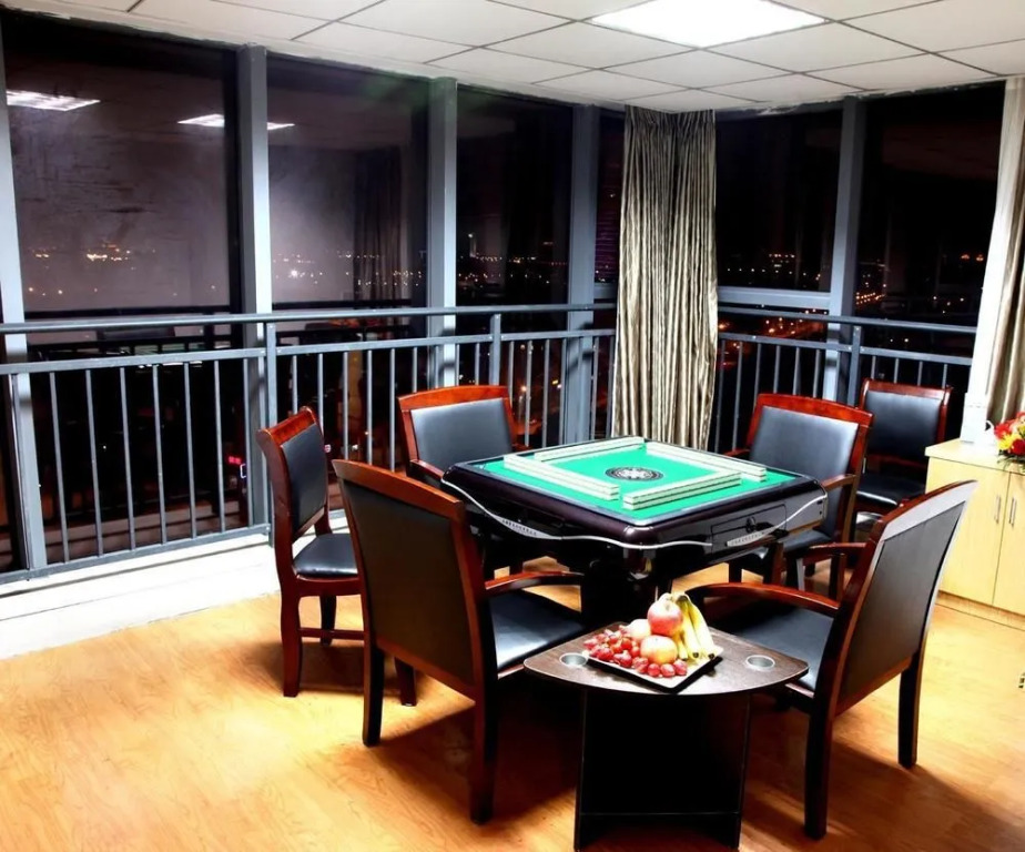 Ningbo Urban Elite Hotel (Yinzhou Wanda Plaza, Lishashang International Airport)