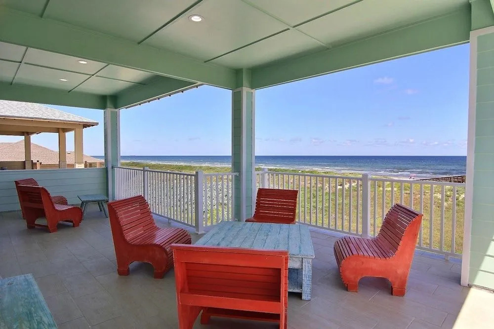 Gulfwaters Beachfront Resort 101/102 - 12 Br Home
