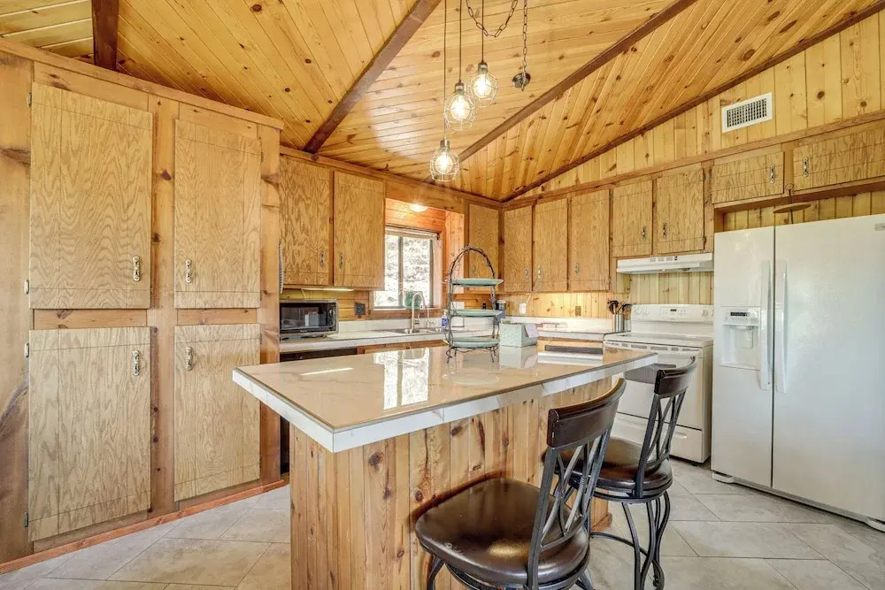 Mtn & Golf Course Views: Payson Retreat!