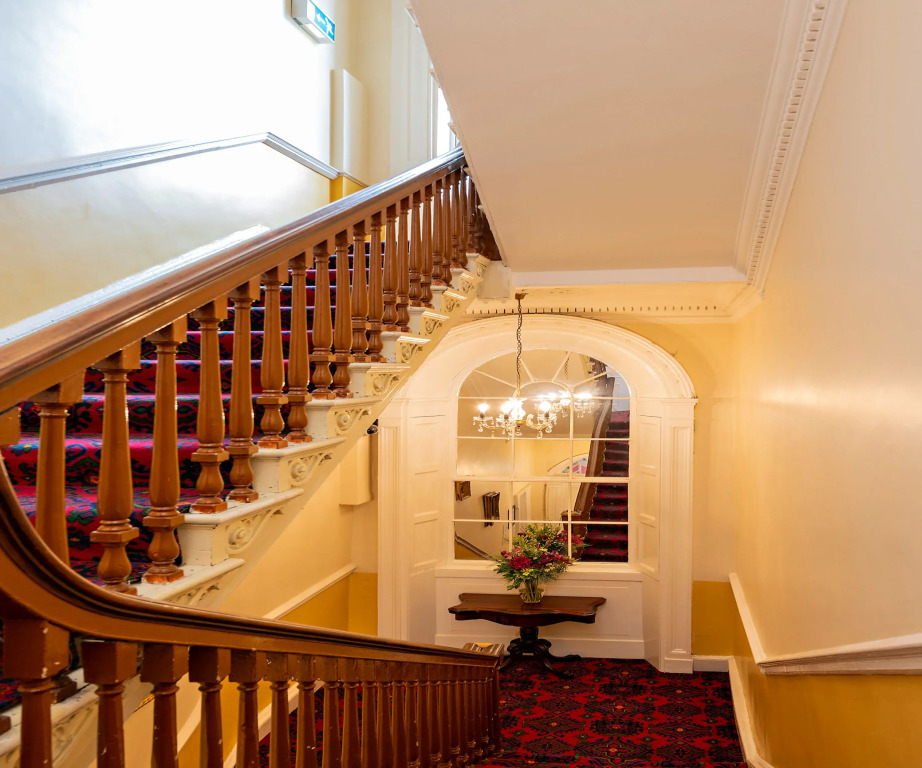 Castle Hotel